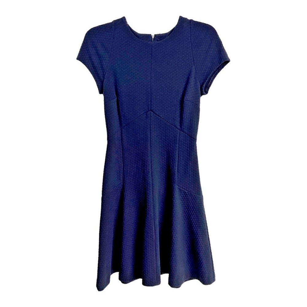 Banana Republic Navy Textured Knit Fit Flare Dress SZ 2 Short Sleeve Knee Length - Picture 2 of 9
